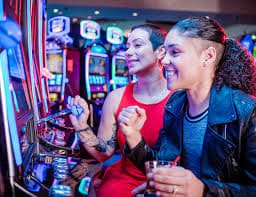 cosmo4d promosi event spesial akhir bulan bonus eksklusif turnamen prize pool Indonesia